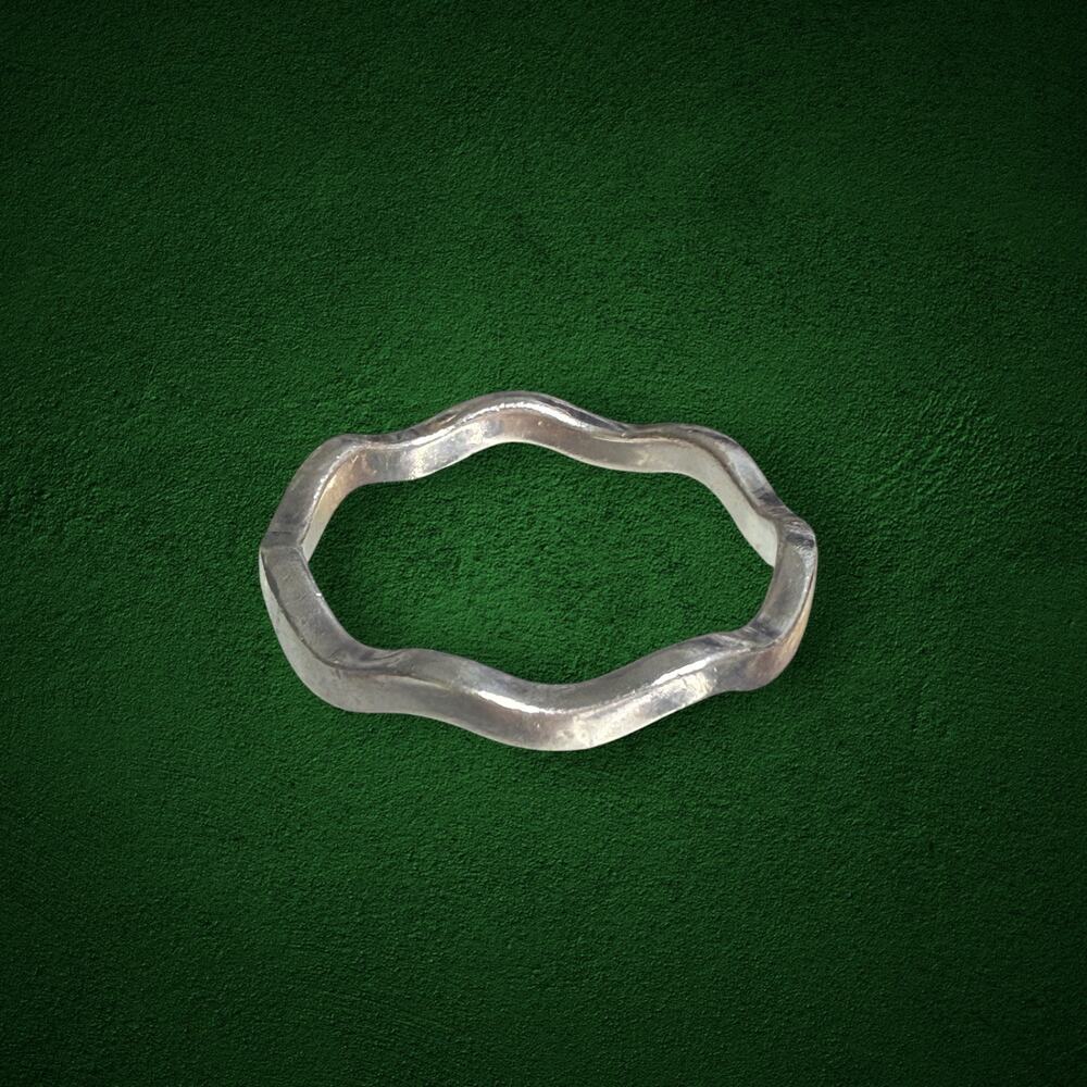 Vintage Sterling Silver Thin Wavy Band Ring Organic Modernist Design Size 8.5